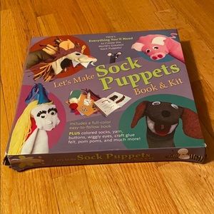 Sock puppets book & kit